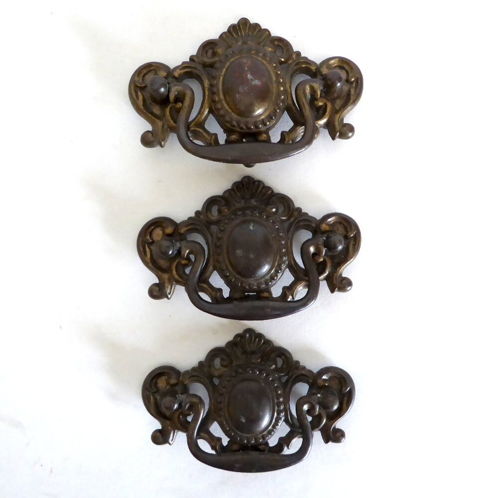 VINTAGE DRAWER HANDLE PULL BRASS HARDWARE SET